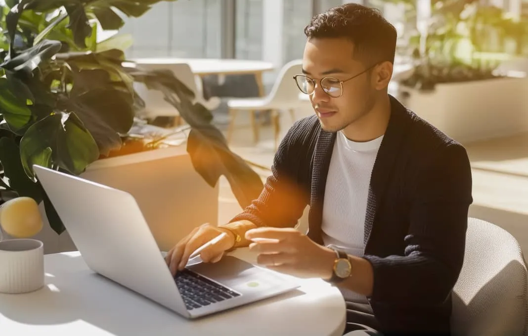 A female customer receiving an SMS message about her order status